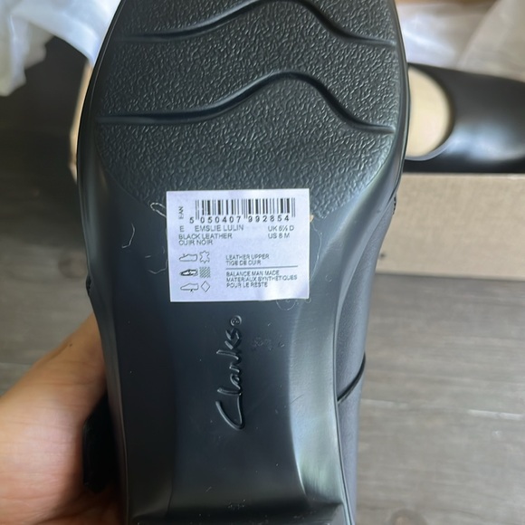 Clarks Emslie Lulin | Mary jane heal/pumps |Black Leather | us8M - Picture 7 of 7